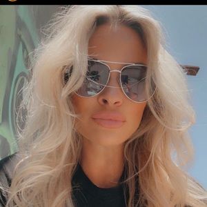 Meet your Posher, Karrieann